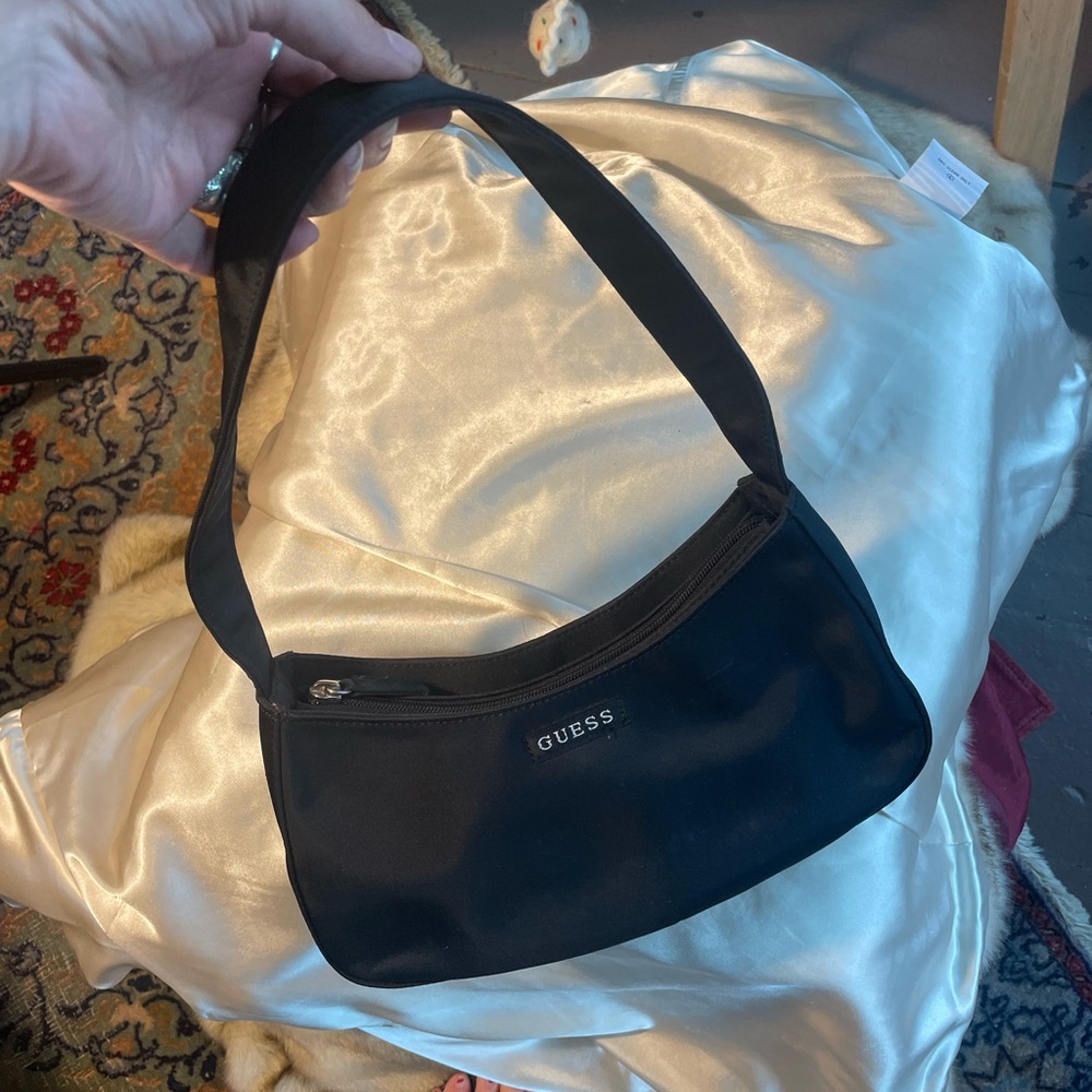 GUESS Black Nylon Y2k Shoulder Bag - Picture 7 of 7